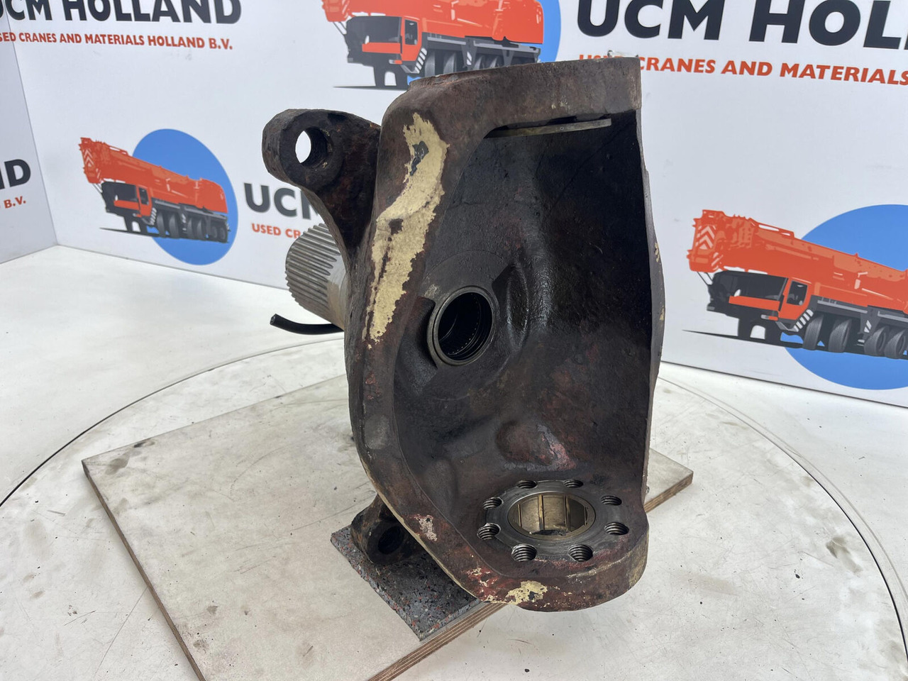 Krupp 70 GMT Steering knuckle axle 2 - Поворотный кулак для Мобильных кранов: фото 4 Krupp 70 GMT Steering knuckle axle 2 - Поворотный кулак для Мобильных кранов: фото 4