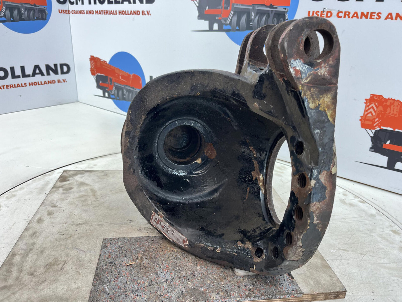 Krupp KMK 3045 Steering knuckle 16 holes - Поворотный кулак для Мобильных кранов: фото 5 Krupp KMK 3045 Steering knuckle 16 holes - Поворотный кулак для Мобильных кранов: фото 5
