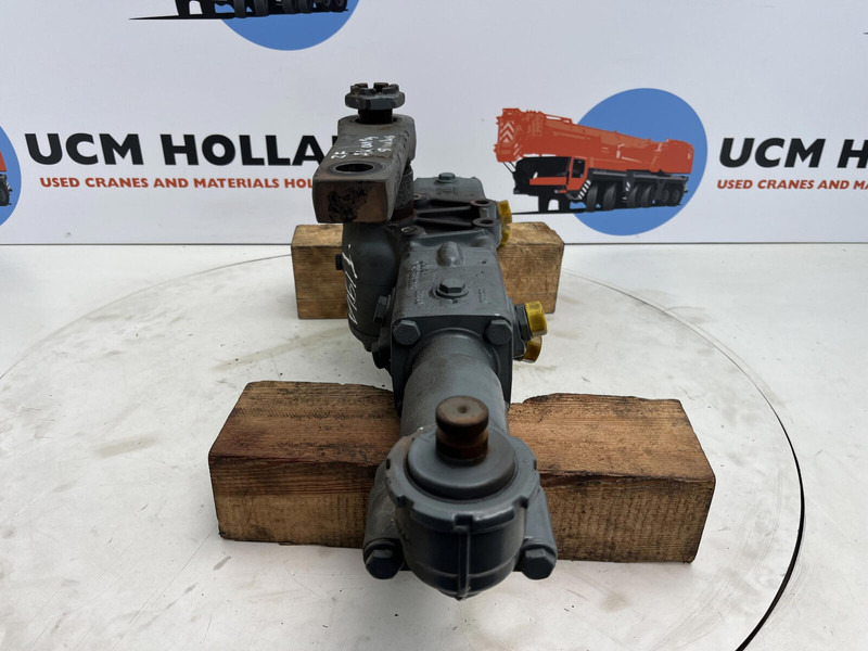Liebherr LTM 1050-1 steering box - Рулевая колонка для Кранов: фото 4 Liebherr LTM 1050-1 steering box - Рулевая колонка для Кранов: фото 4