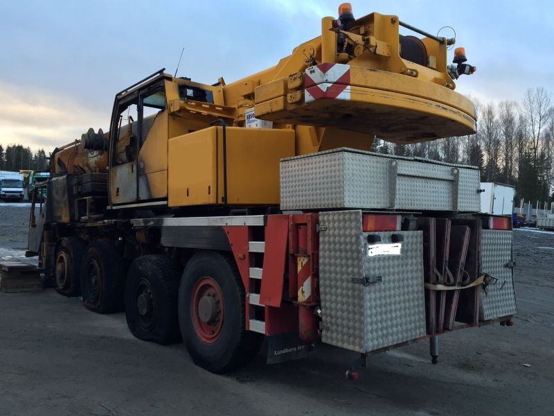 Liebherr LTM 1060-2 - Мобильный кран: фото 2 Liebherr LTM 1060-2 - Мобильный кран: фото 2