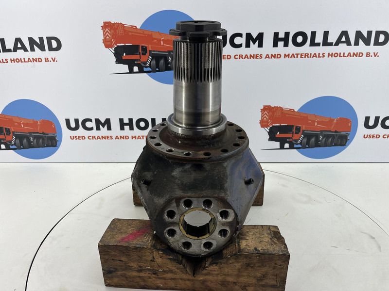 Liebherr LTM 1070-4.2 axle 3 steering knuckle 16 holes - Поворотный кулак для Кранов: фото 1 Liebherr LTM 1070-4.2 axle 3 steering knuckle 16 holes - Поворотный кулак для Кранов: фото 1