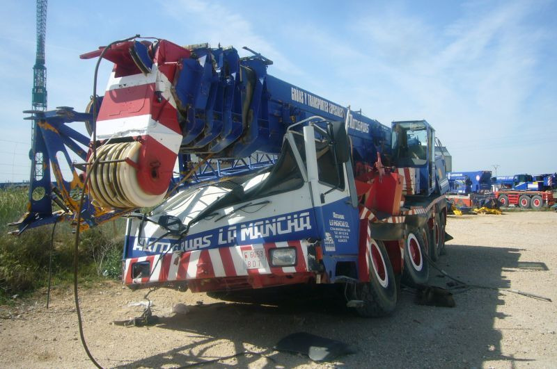 Liebherr LTM 1090 for parts - Мобильный кран: фото 1 Liebherr LTM 1090 for parts - Мобильный кран: фото 1