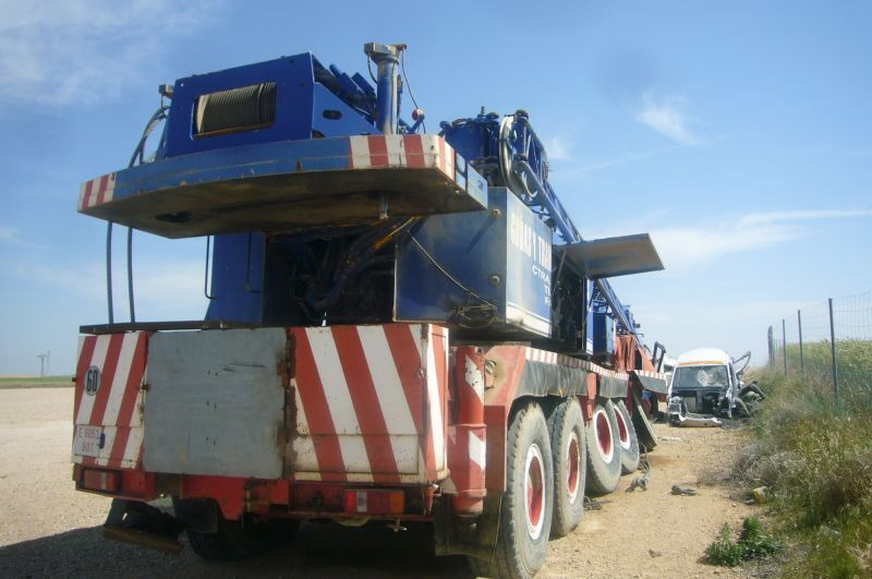 Liebherr LTM 1090 for parts - Мобильный кран: фото 2 Liebherr LTM 1090 for parts - Мобильный кран: фото 2