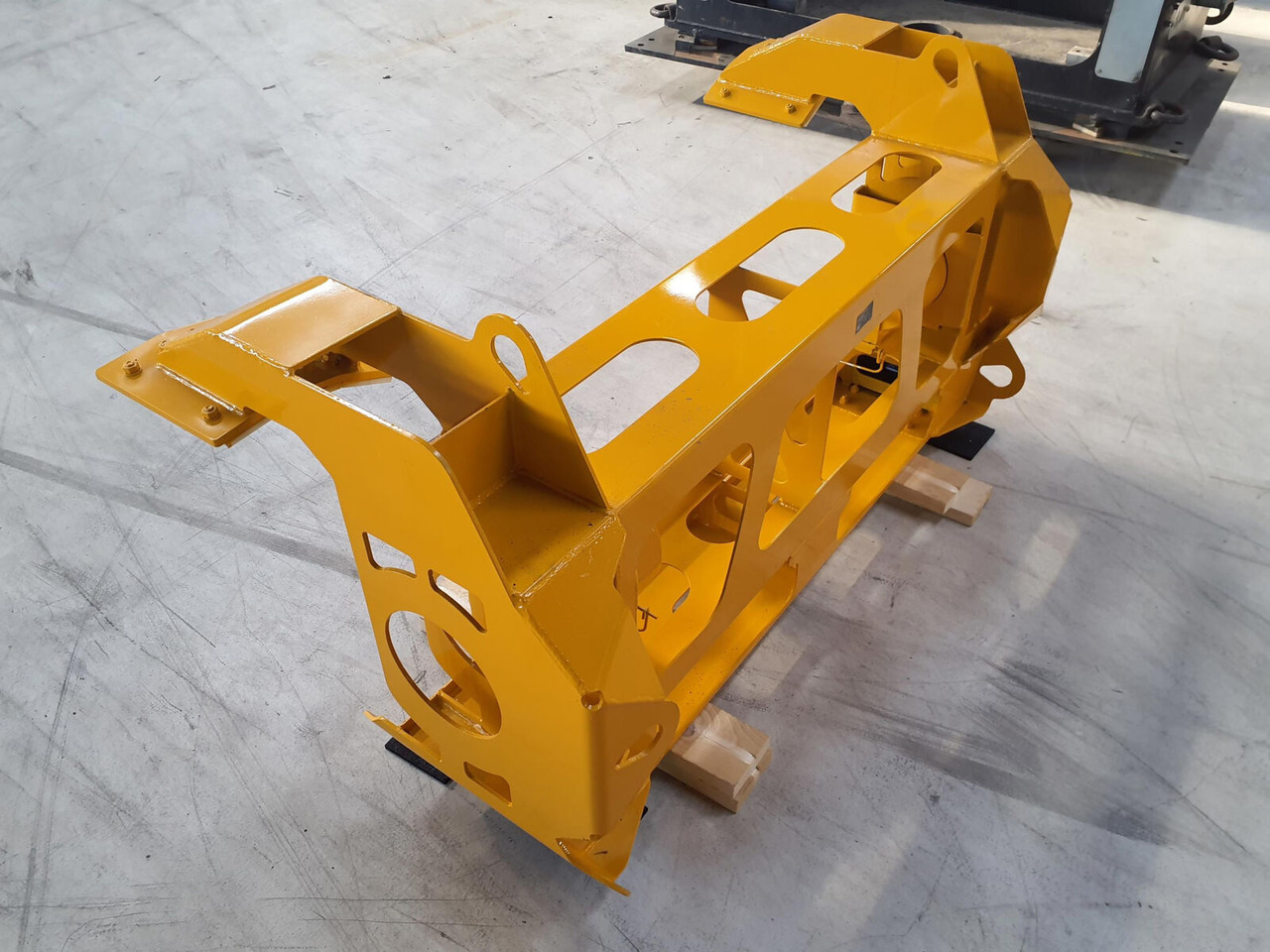 Liebherr LTM 1750-9.1 Luffing cylinder lifting device front - Кузов и экстерьер для Мобильных кранов: фото 2 Liebherr LTM 1750-9.1 Luffing cylinder lifting device front - Кузов и экстерьер для Мобильных кранов: фото 2