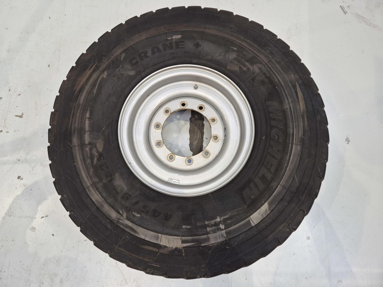 Liebherr Wheel 445/95R25 10 12 1p - Колесо для Кранов: фото 2 Liebherr Wheel 445/95R25 10 12 1p - Колесо для Кранов: фото 2