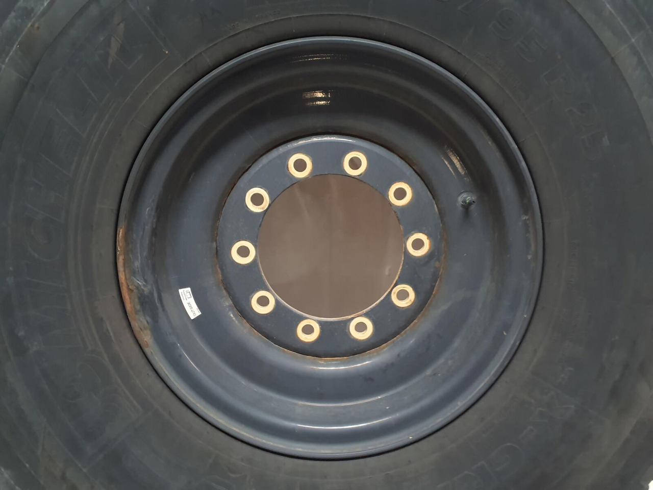 Liebherr Wheel 445/95R25 10 12 1p - Колесо для Кранов: фото 3 Liebherr Wheel 445/95R25 10 12 1p - Колесо для Кранов: фото 3