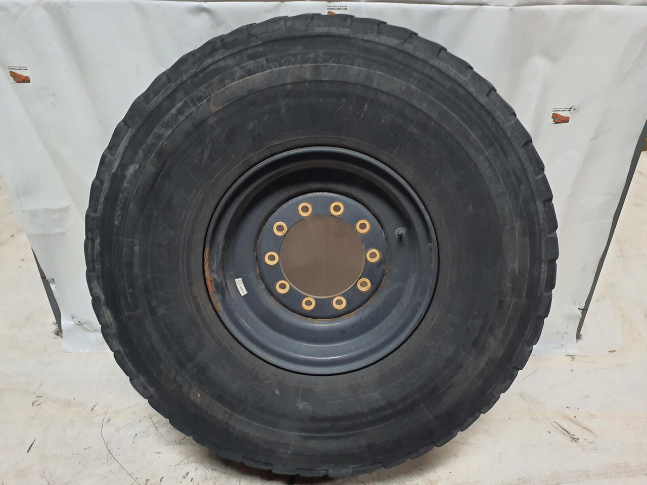 Liebherr Wheel 445/95R25 10 12 1p - Колесо для Кранов: фото 2 Liebherr Wheel 445/95R25 10 12 1p - Колесо для Кранов: фото 2