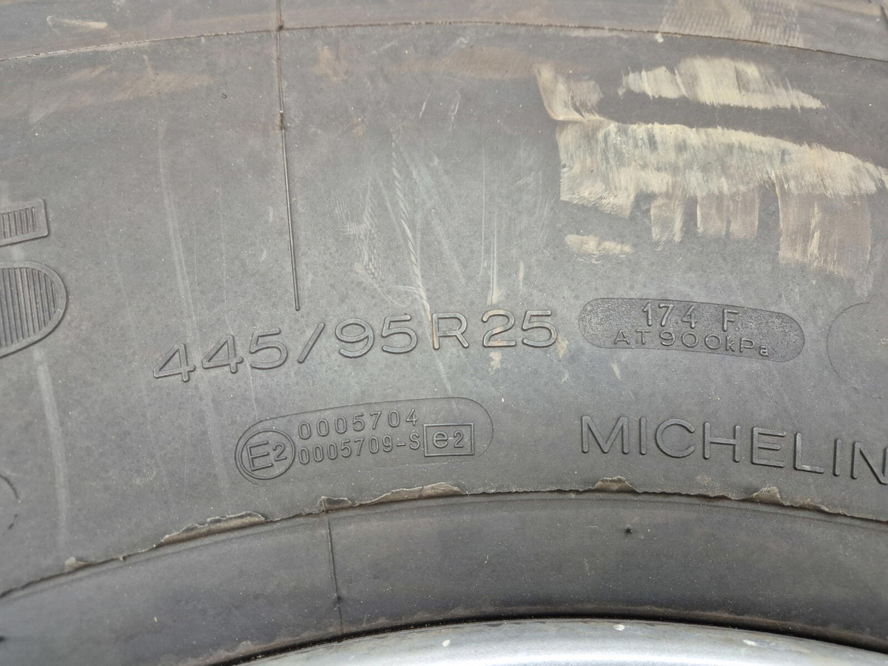 Michelin Wheel 445/95R25 10 12 1p - Колесо: фото 5 Michelin Wheel 445/95R25 10 12 1p - Колесо: фото 5