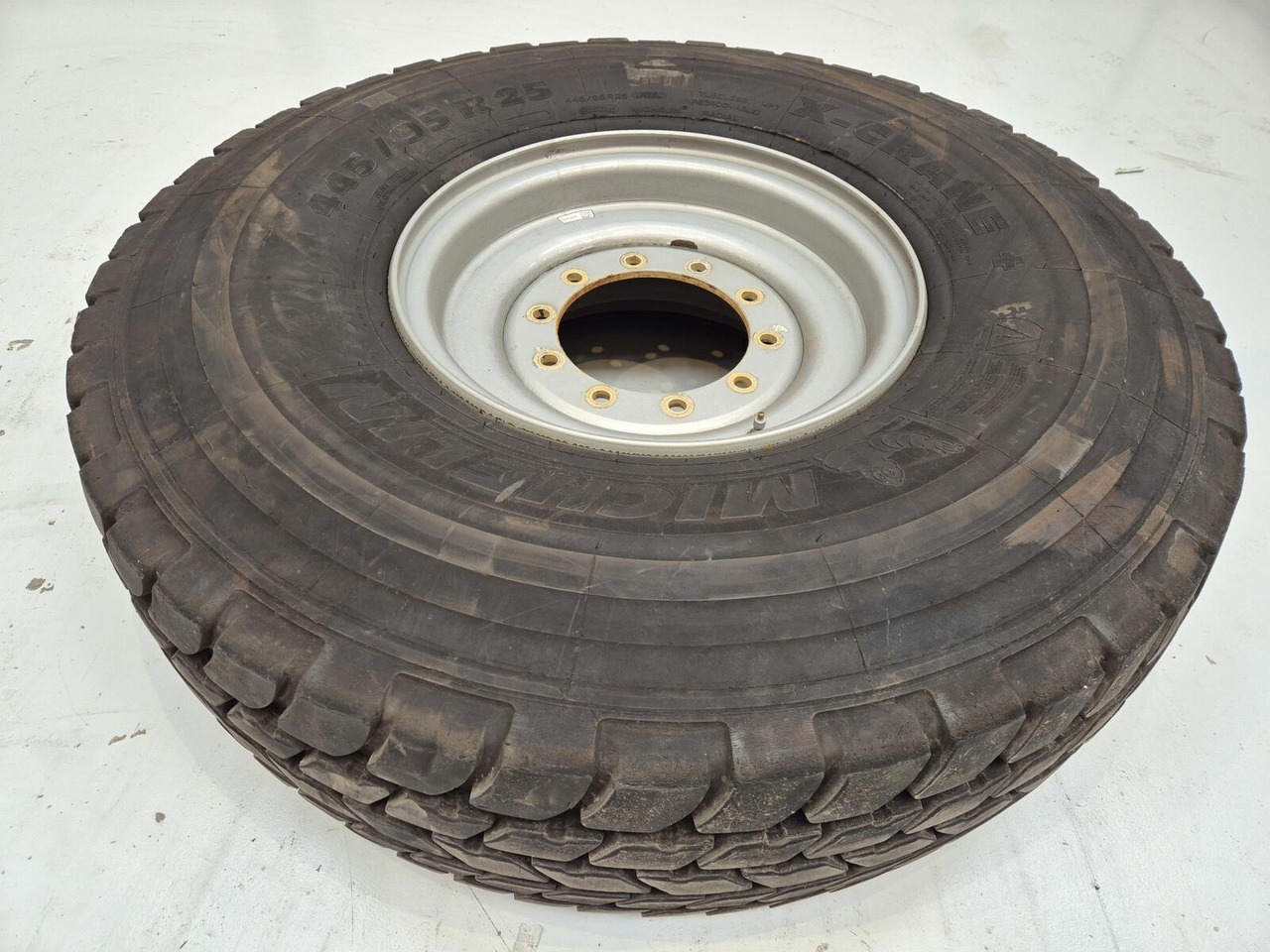 Michelin Wheel 445/95R25 10 12 1p - Колесо: фото 1 Michelin Wheel 445/95R25 10 12 1p - Колесо: фото 1