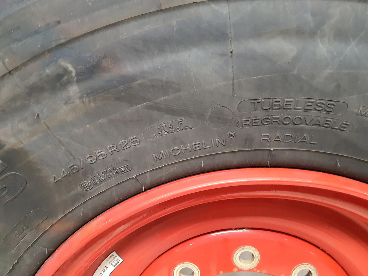Michelin Wheel 445/95R25 10 12 1p - Колесо: фото 5 Michelin Wheel 445/95R25 10 12 1p - Колесо: фото 5