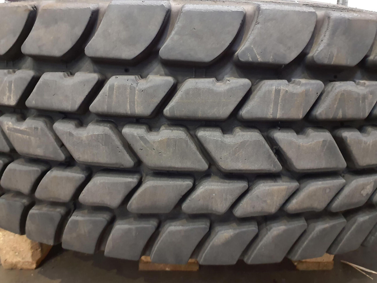 Michelin Wheel 445/95R25 10 12.3 1p - Колесо для Кранов: фото 3 Michelin Wheel 445/95R25 10 12.3 1p - Колесо для Кранов: фото 3