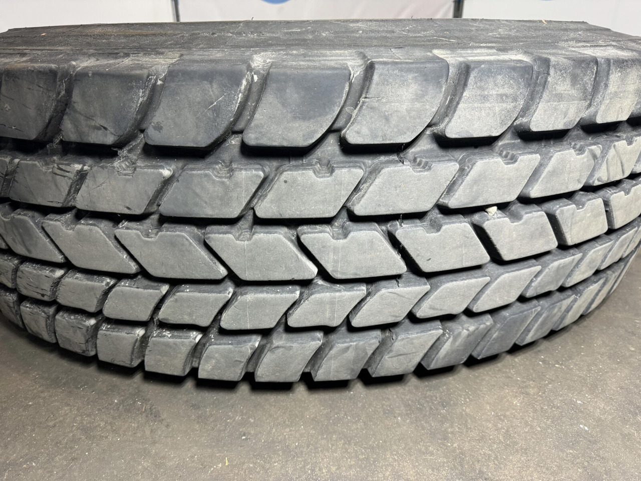 Michelin Wheel 445/95R25 10 12.3 1p - Колесо для Кранов: фото 3 Michelin Wheel 445/95R25 10 12.3 1p - Колесо для Кранов: фото 3