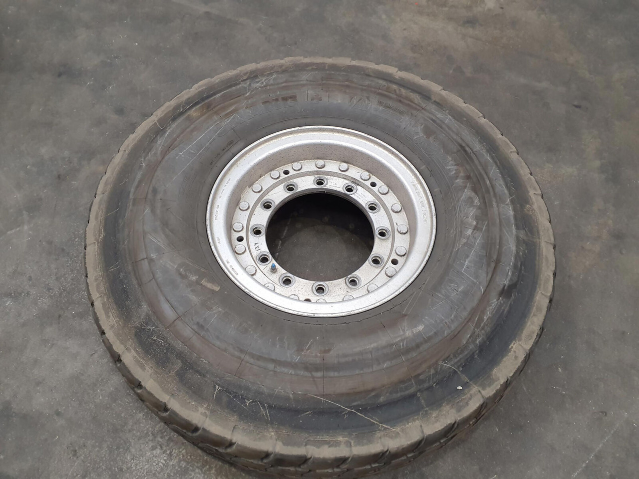 Michelin Wheel 445/95R25 12 13.4 2p alu - Колесо для Кранов: фото 1 Michelin Wheel 445/95R25 12 13.4 2p alu - Колесо для Кранов: фото 1