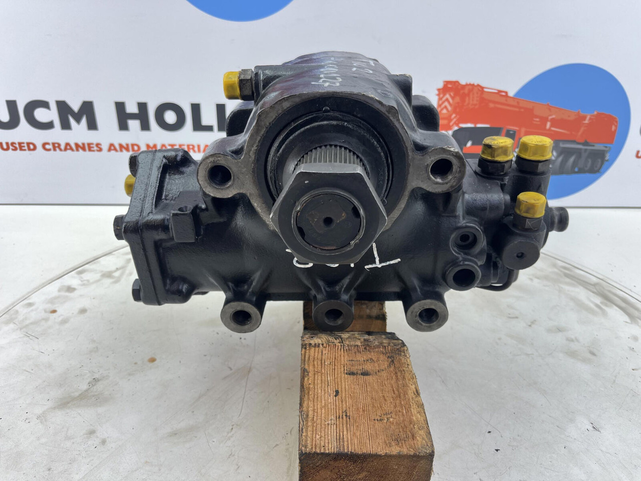 Spierings SK 477 AT4 steering box - Рулевой механизм для Кранов: фото 1 Spierings SK 477 AT4 steering box - Рулевой механизм для Кранов: фото 1