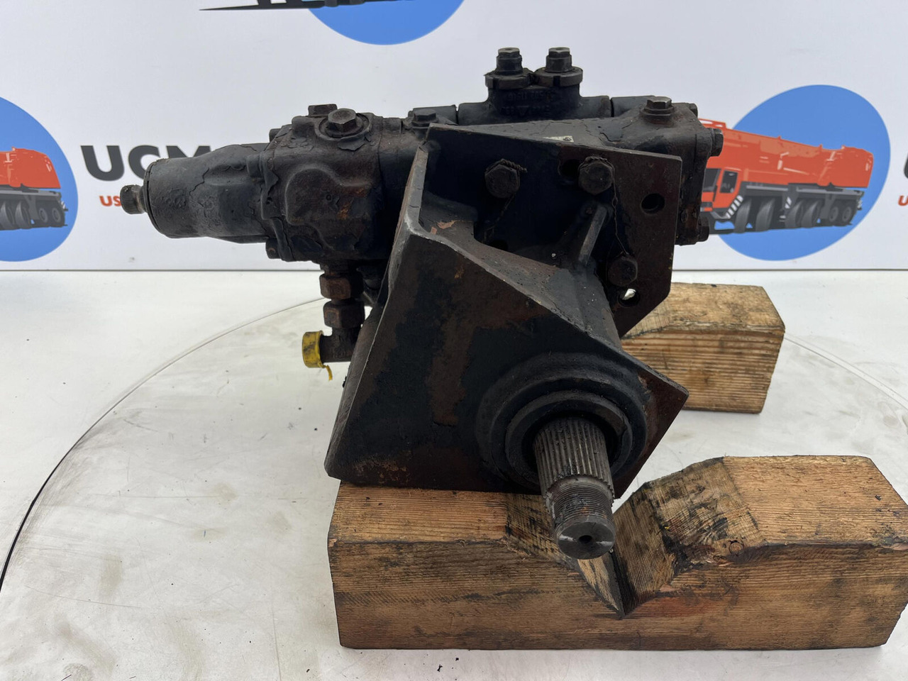 Steering box - Рулевой механизм для Кранов: фото 4 Steering box - Рулевой механизм для Кранов: фото 4