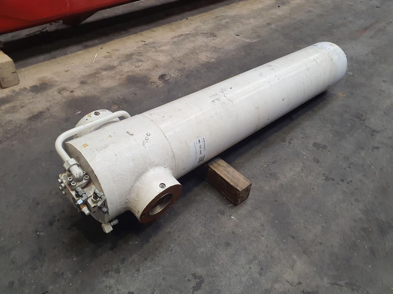 Terex AC 55 luffing cylinder - Гидравлический цилиндр для Мобильных кранов: фото 2 Terex AC 55 luffing cylinder - Гидравлический цилиндр для Мобильных кранов: фото 2