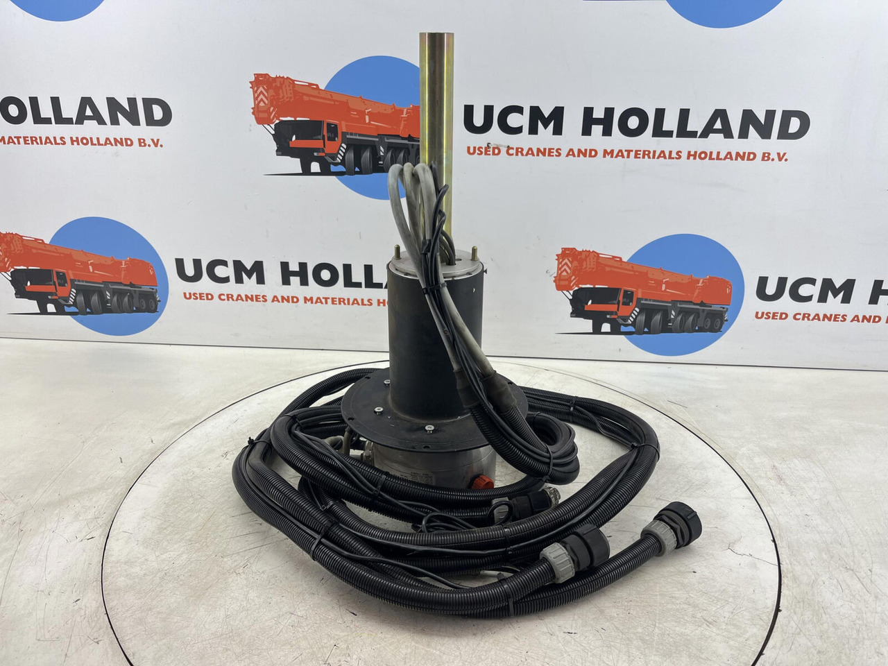 Terex AC slip ring assy - Электрическая система для Кранов: фото 1 Terex AC slip ring assy - Электрическая система для Кранов: фото 1