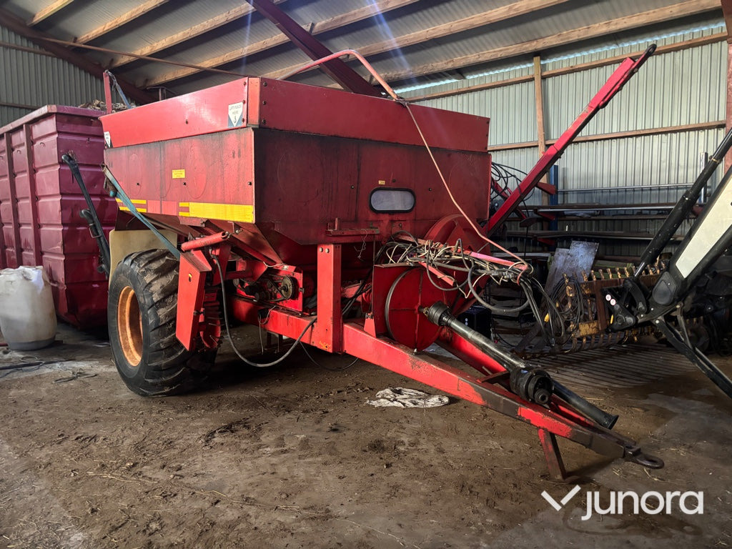 Gödningspridare - Överum Tive 6012 - Навозоразбрасыватель: фото 1 Gödningspridare - Överum Tive 6012 - Навозоразбрасыватель: фото 1