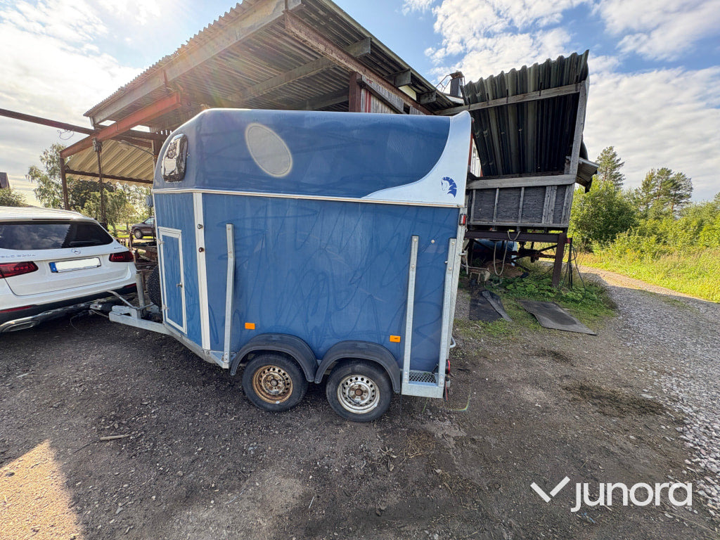 Hästtransport - Cheval Liberté - Прицеп-коневоз: фото 1 Hästtransport - Cheval Liberté - Прицеп-коневоз: фото 1