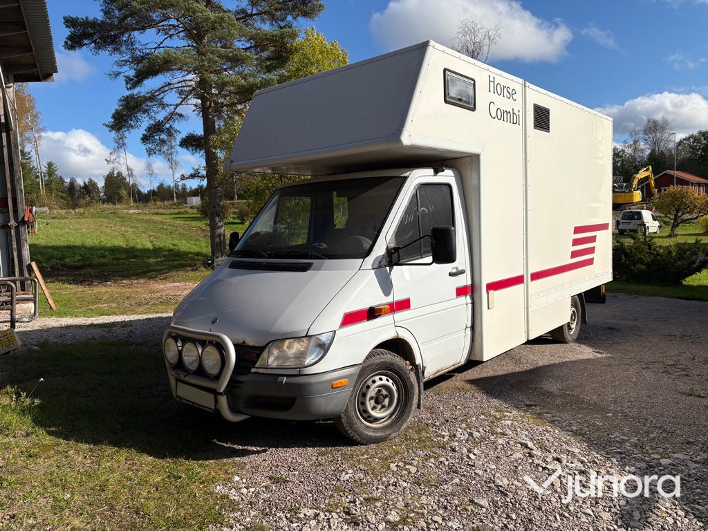 Hästtransport - Mercedes-Benz, 316 CDI - Коневоз: фото 1 Hästtransport - Mercedes-Benz, 316 CDI - Коневоз: фото 1