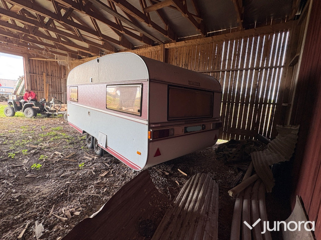 Husvagn - Kabe, Smaragd Grand Deluxe - Прицеп дача: фото 3 Husvagn - Kabe, Smaragd Grand Deluxe - Прицеп дача: фото 3