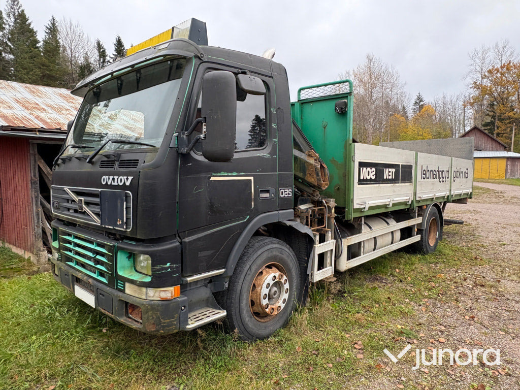 Kranbil - Volvo FM7 4*2 - Грузовик бортовой/ Платформа, Автоманипулятор: фото 1 Kranbil - Volvo FM7 4*2 - Грузовик бортовой/ Платформа, Автоманипулятор: фото 1