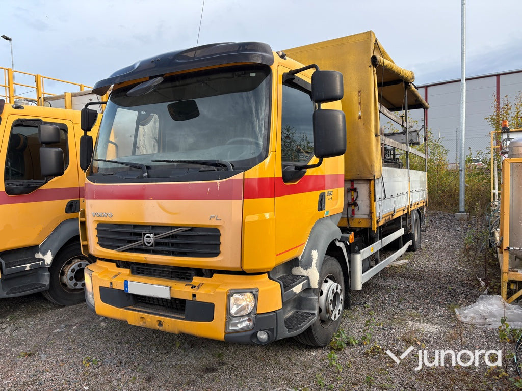 Lastbil - Volvo FL-280 4*2 - Тентованный грузовик: фото 1 Lastbil - Volvo FL-280 4*2 - Тентованный грузовик: фото 1