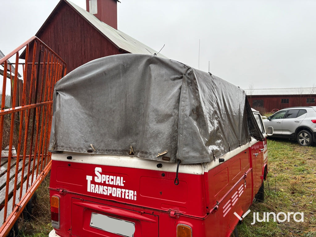 Малотоннажный бортовой грузовик, Грузопассажирский фургон Lätt lastbil - Volkswagen Pick UP: фото 12