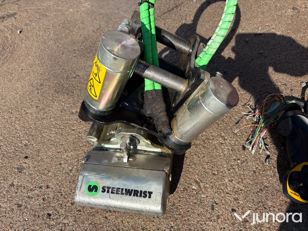 Steelwrist tiltrotator snabbfäste med Engcon spakar - Тилтротатор: фото 3 Steelwrist tiltrotator snabbfäste med Engcon spakar - Тилтротатор: фото 3
