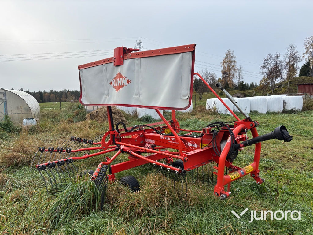 Strängläggare - Kuhn GA 4121 GM - Сеноворошилка: фото 3 Strängläggare - Kuhn GA 4121 GM - Сеноворошилка: фото 3