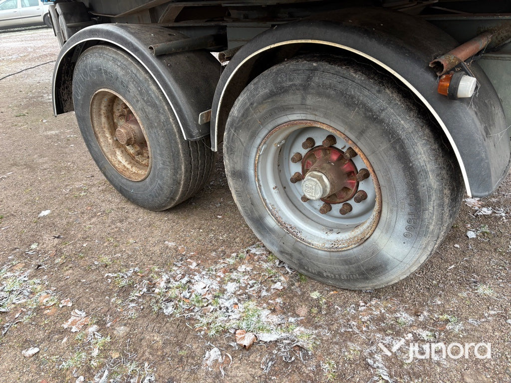 Самосвальный прицеп Torkvagn/Spannmålsvagn med tipp - 25 kubik: фото 21 Самосвальный прицеп Torkvagn/Spannmålsvagn med tipp - 25 kubik: фото 21