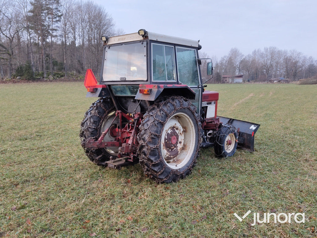 Traktor - International 484 STD - Трактор: фото 3 Traktor - International 484 STD - Трактор: фото 3