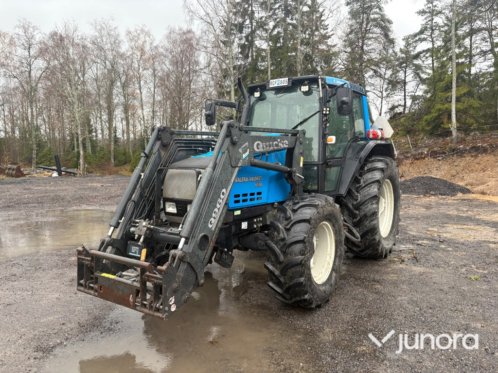 Traktor - Valtra 6550-4 med frontlastare - Трактор: фото 1 Traktor - Valtra 6550-4 med frontlastare - Трактор: фото 1