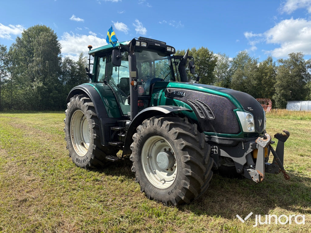 Valtra T203 - Трактор: фото 1 Valtra T203 - Трактор: фото 1