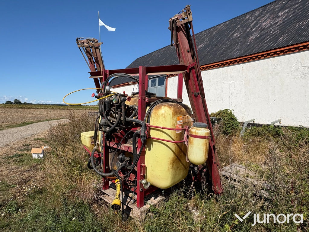 Växtspruta - Hardi, 1000L, 12M - Навесной опрыскиватель: фото 1 Växtspruta - Hardi, 1000L, 12M - Навесной опрыскиватель: фото 1