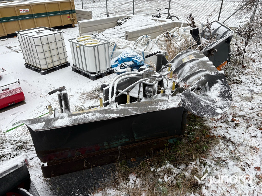 Vikplog - Uni-Väg UV-280 - Отвал для снега: фото 4 Vikplog - Uni-Väg UV-280 - Отвал для снега: фото 4