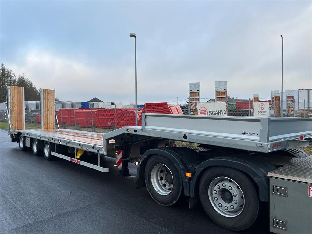 Hangler SDS-H 510-T 3-aks maskintrailer - dobbelt ramper - Низкорамный полуприцеп: фото 3 Hangler SDS-H 510-T 3-aks maskintrailer - dobbelt ramper - Низкорамный полуприцеп: фото 3