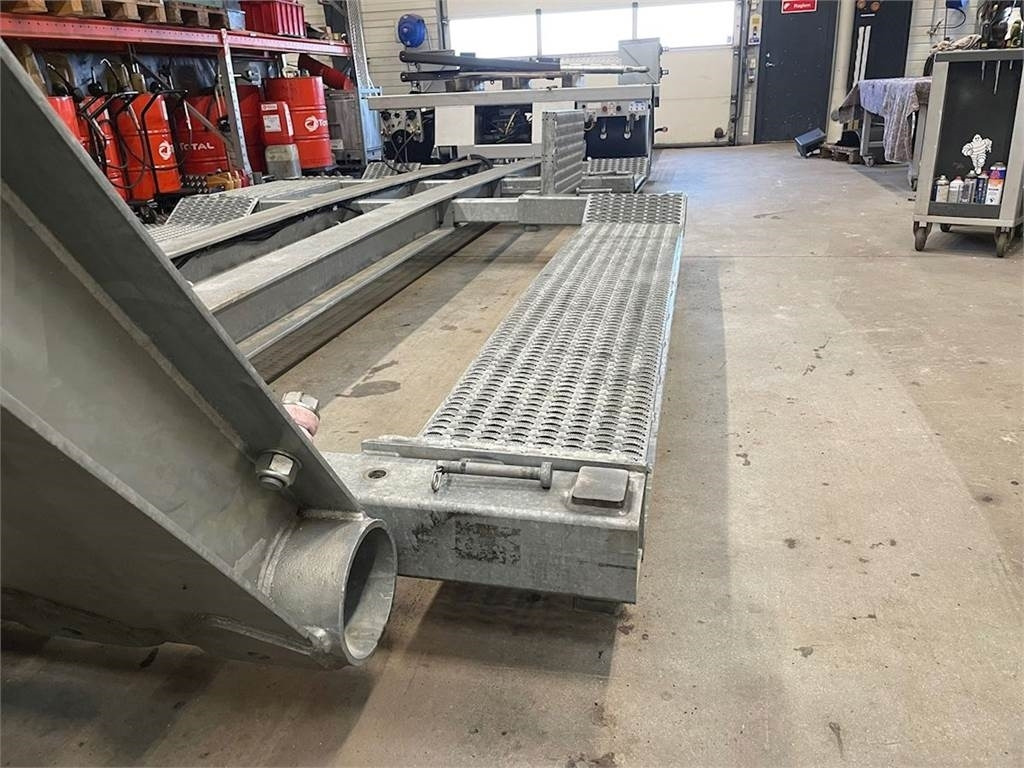 Низкорамный прицеп Hangler ZTS-200 senge-anhænger: фото 10 Низкорамный прицеп Hangler ZTS-200 senge-anhænger: фото 10