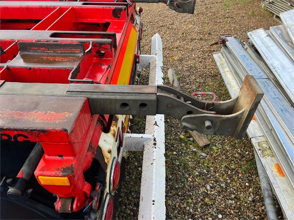 Kel-Berg D24B3 6,0 - 6,5 mtr. containere - Прицеп мультилифт/ Бункеровоз: фото 4 Kel-Berg D24B3 6,0 - 6,5 mtr. containere - Прицеп мультилифт/ Бункеровоз: фото 4