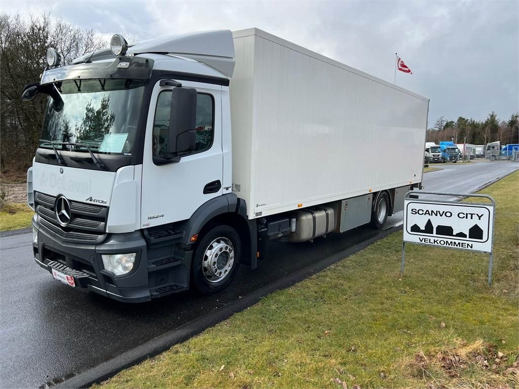 Mercedes-Benz Antos 1824 LnR - Грузовик с закрытым кузовом: фото 1 Mercedes-Benz Antos 1824 LnR - Грузовик с закрытым кузовом: фото 1