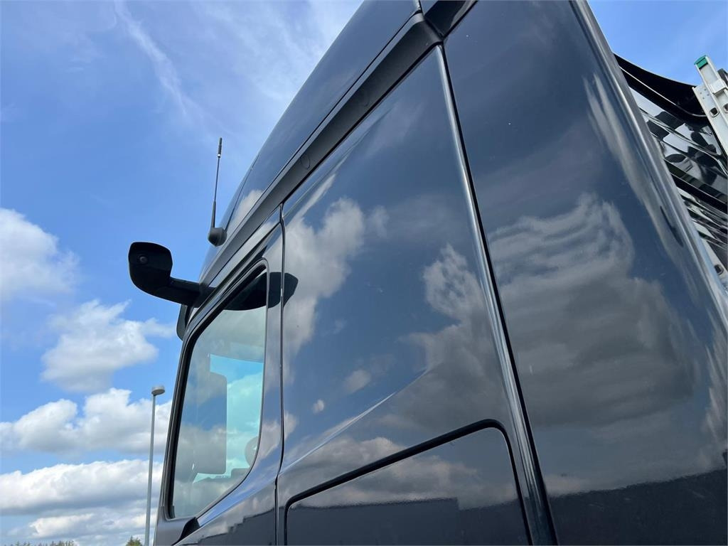 Mercedes-Benz Actros 2545 LS - Тягач: фото 2 Mercedes-Benz Actros 2545 LS - Тягач: фото 2