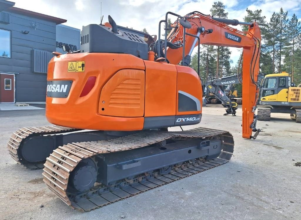 Doosan DX140LCR-5 - Гусеничный экскаватор: фото 4 Doosan DX140LCR-5 - Гусеничный экскаватор: фото 4
