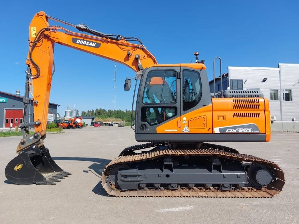 Doosan DX160LCH-5 METSÄALUSTA  - Гусеничный экскаватор: фото 1 Doosan DX160LCH-5 METSÄALUSTA  - Гусеничный экскаватор: фото 1