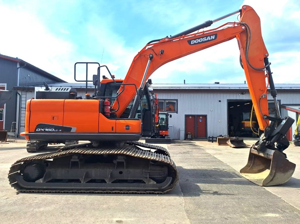 Doosan DX160LCH-5 METSÄMALLI KALLISTAJALLA  - Гусеничный экскаватор: фото 5 Doosan DX160LCH-5 METSÄMALLI KALLISTAJALLA  - Гусеничный экскаватор: фото 5