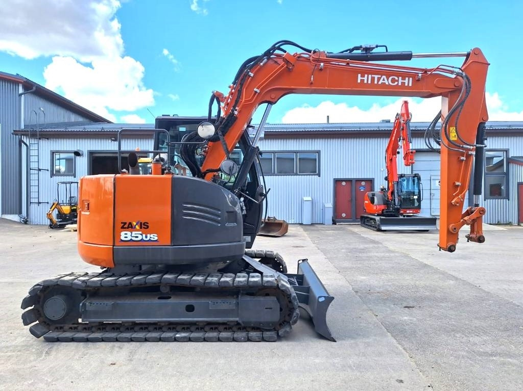 Hitachi MYYTY! SOLD! ZX85US-6 KUIN UUSI - Мини-экскаватор: фото 5 Hitachi MYYTY! SOLD! ZX85US-6 KUIN UUSI - Мини-экскаватор: фото 5