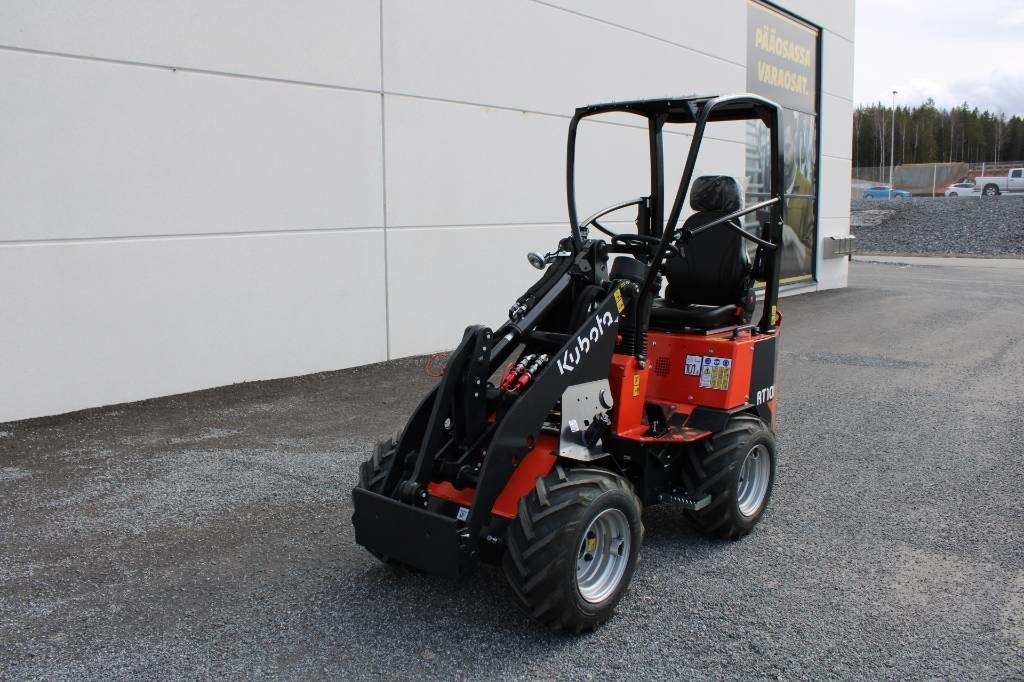 Новый Компактный фронтальный погрузчик Kubota RT100-2 UUSI: фото 8