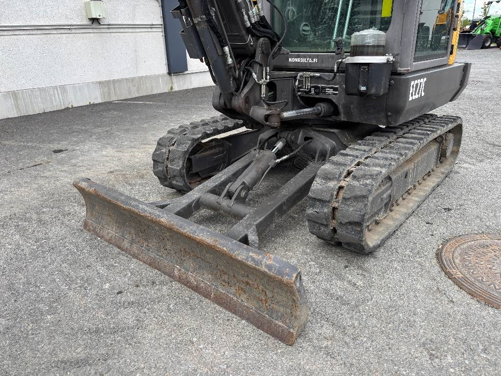 Мини-экскаватор Volvo EC27C PYÖRITTÄJÄLLÄ: фото 7
