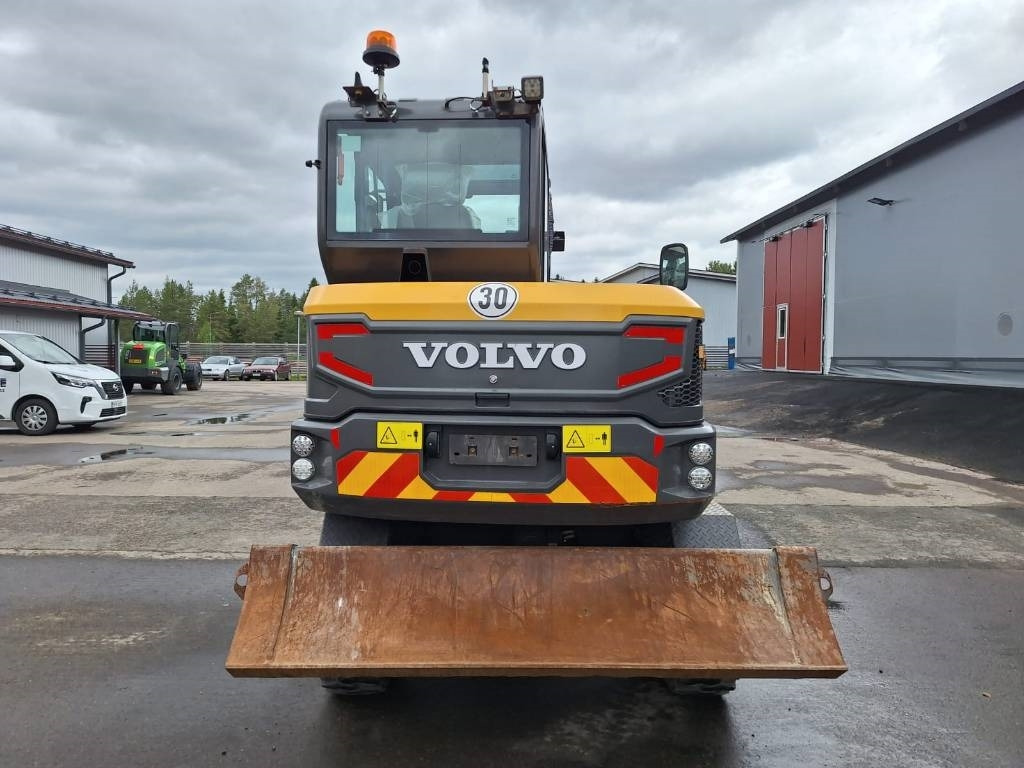 Volvo EW60E VÄHÄN AJETTU - Колёсный экскаватор: фото 3 Volvo EW60E VÄHÄN AJETTU - Колёсный экскаватор: фото 3