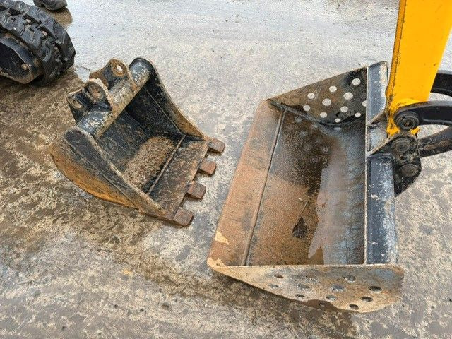 JCB 8008. 2 Löffel. 675h! - Мини-экскаватор: фото 3 JCB 8008. 2 Löffel. 675h! - Мини-экскаватор: фото 3