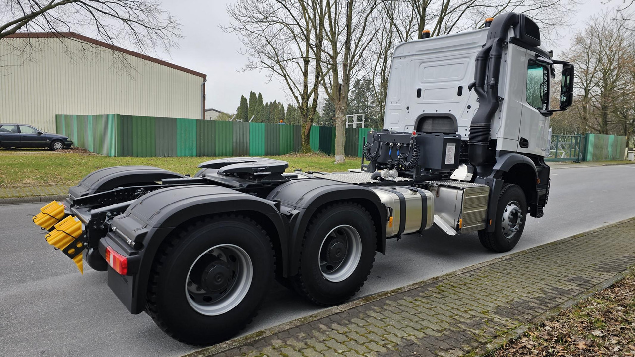 MERCEDES-BENZ Actros 3340 S 6x4 ADR Euro 3 Tractor Head - Тягач: фото 4 MERCEDES-BENZ Actros 3340 S 6x4 ADR Euro 3 Tractor Head - Тягач: фото 4